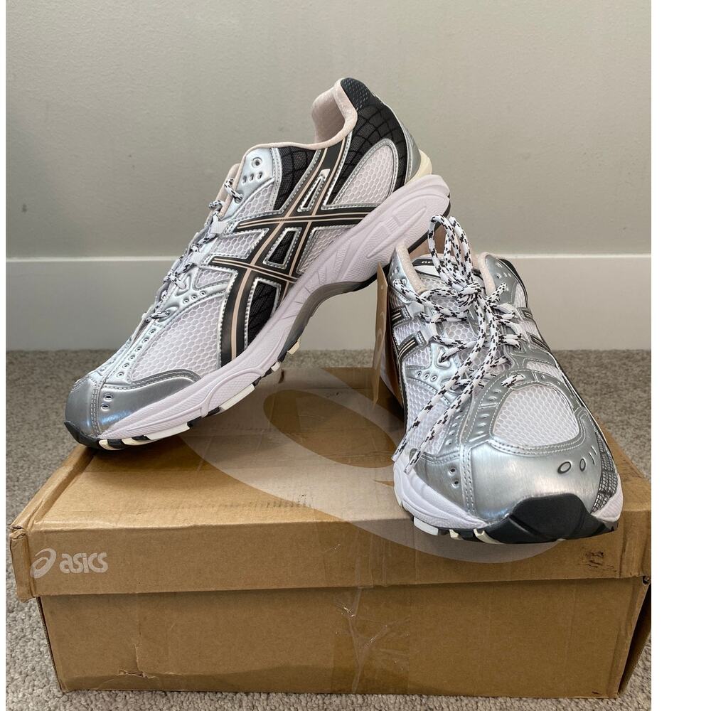 New ASICS Gel-Nimbus 10.1 White Obsidian Men’s 13 Women’s 14.5